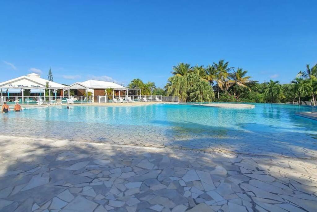 Grand Studio Zen Idealement Situe A Saint-Francois Avec Piscine Et Terrasse ภายนอก รูปภาพ